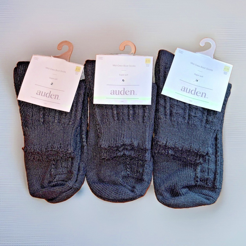 Auden Women's Mid-Crew Scalloped Edge Pointelle Socks in Black - 3 Pair